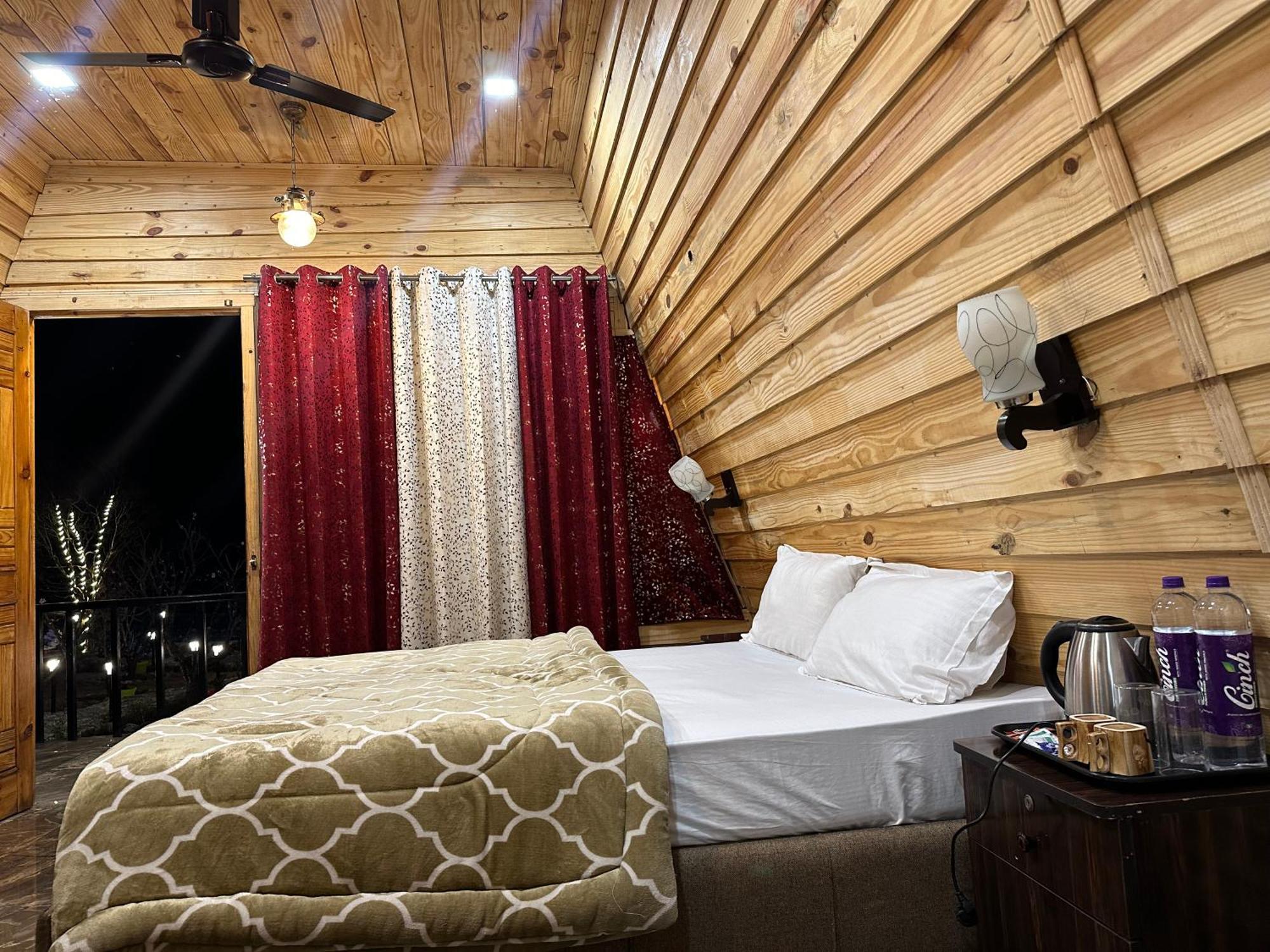 Cabana Riverside Resort - Kainchi Dham Nainital Εξωτερικό φωτογραφία