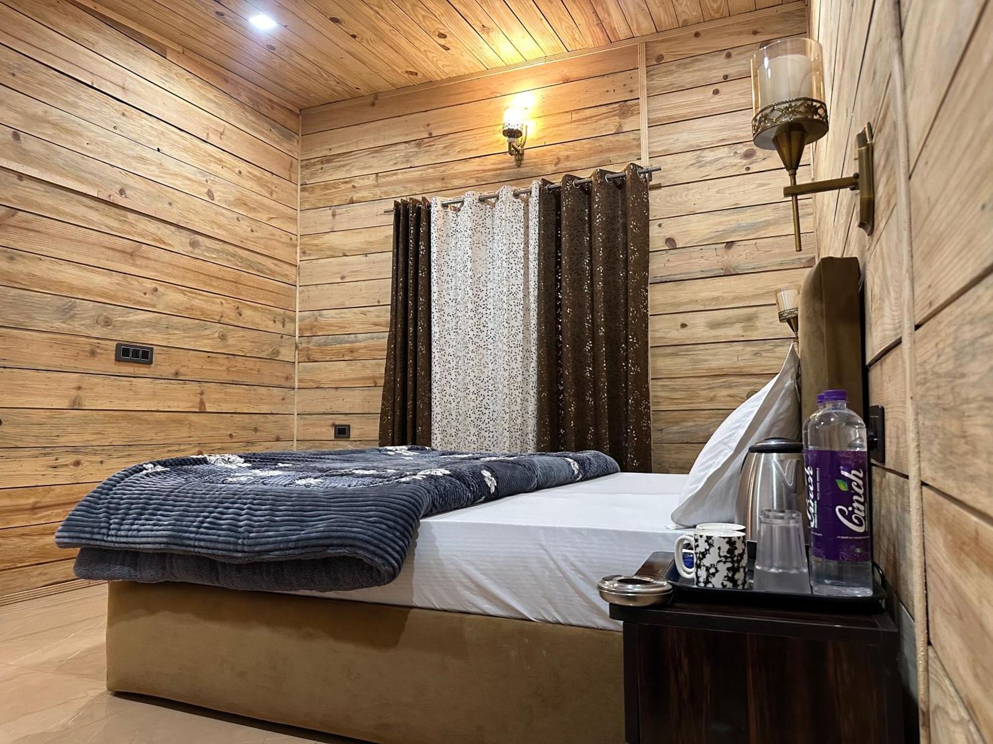 Cabana Riverside Resort - Kainchi Dham Nainital Εξωτερικό φωτογραφία