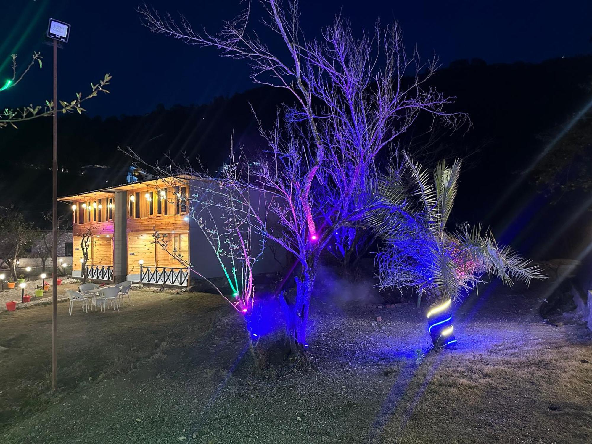 Cabana Riverside Resort - Kainchi Dham Nainital Εξωτερικό φωτογραφία