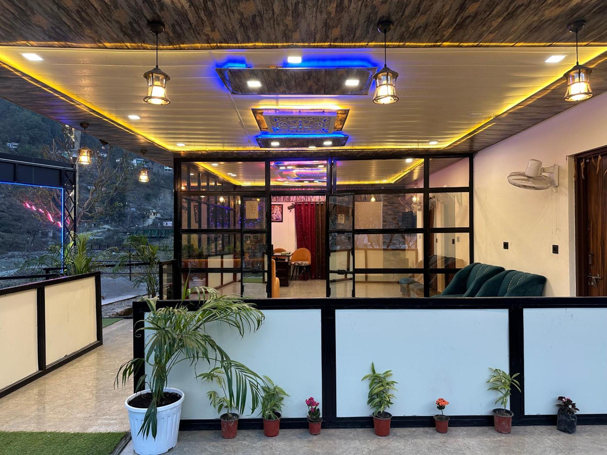 Cabana Riverside Resort - Kainchi Dham Nainital Εξωτερικό φωτογραφία