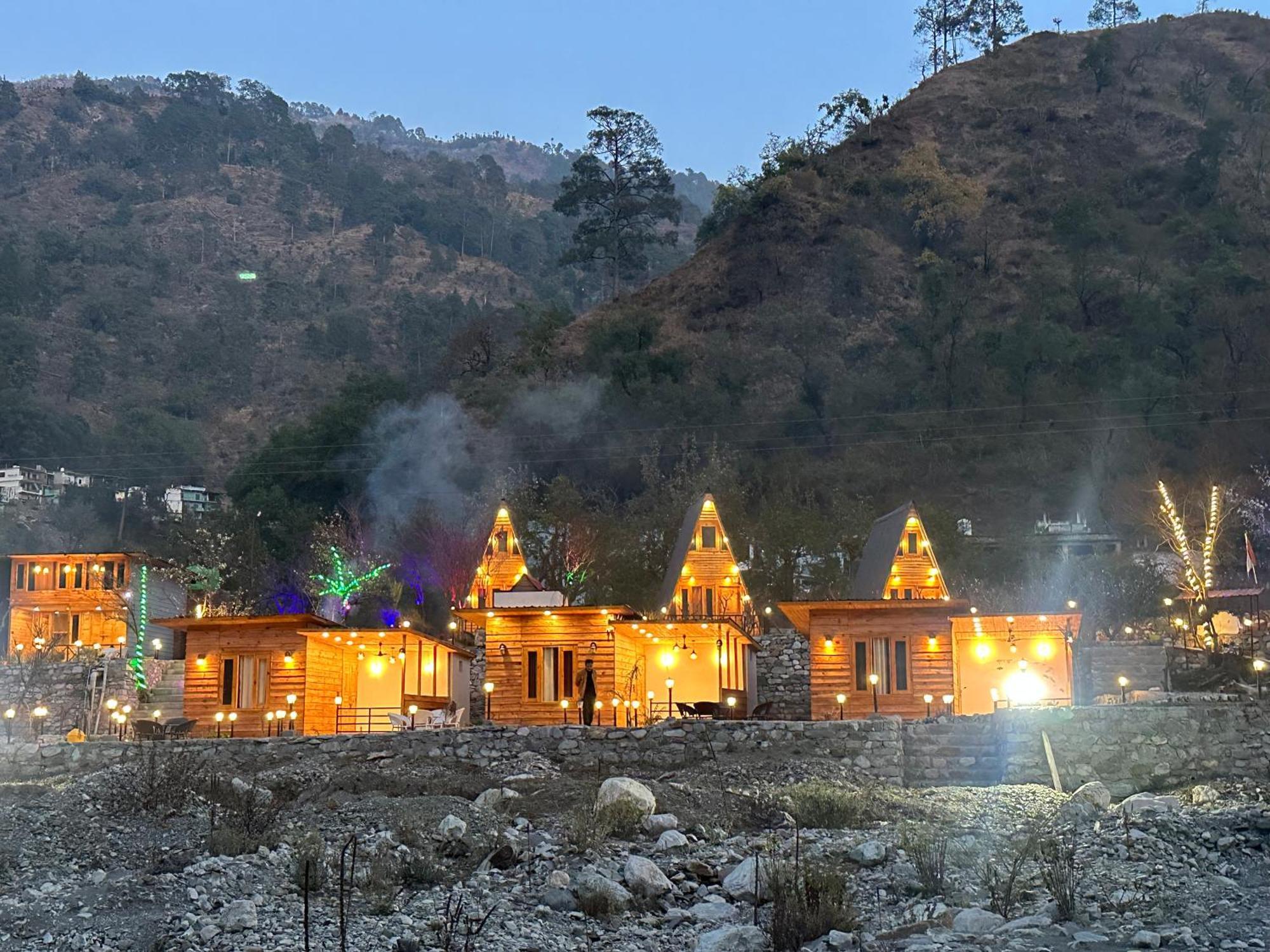Cabana Riverside Resort - Kainchi Dham Nainital Εξωτερικό φωτογραφία